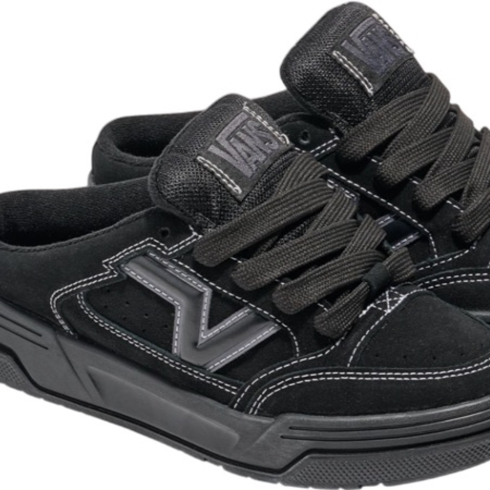 new Vans women's size 9 Shoes upland mule black/white stitching - Picture 2 of 4